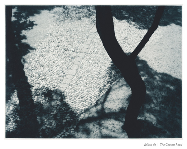 Valittu-tie,-Himmelblau